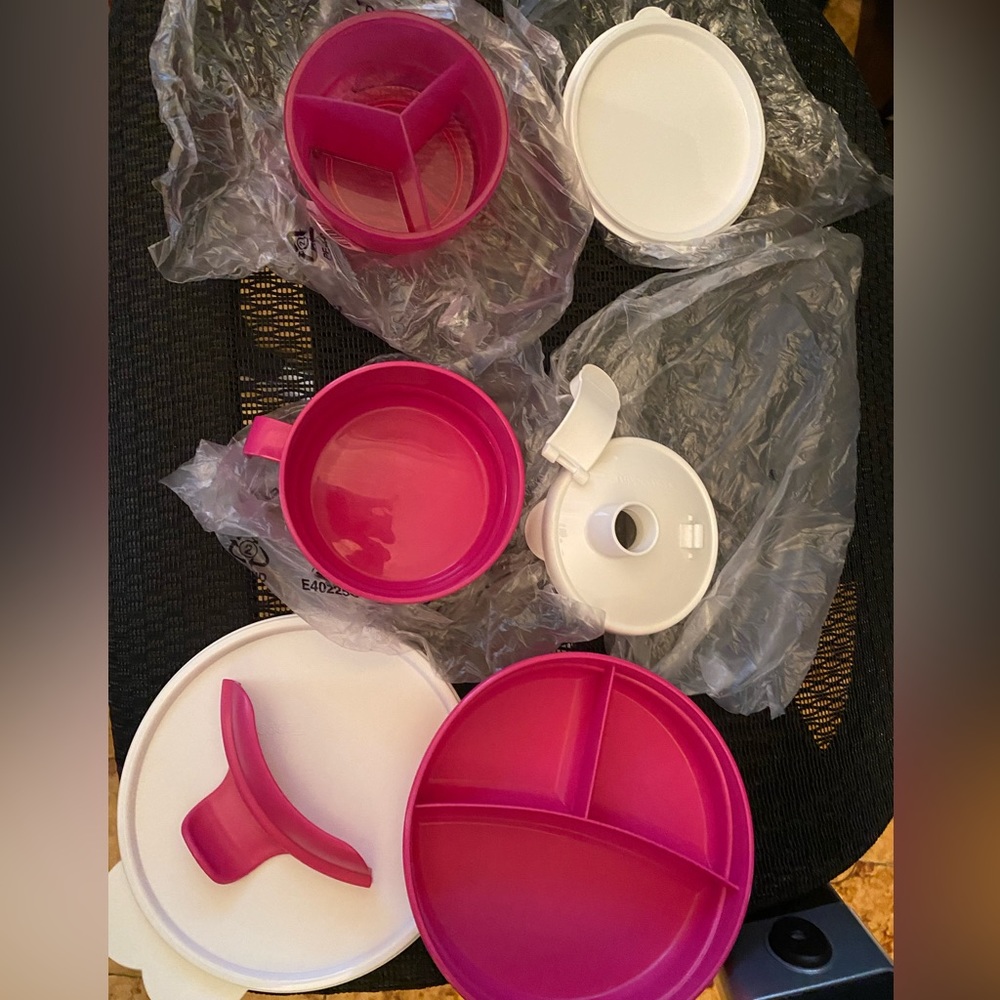NWT baby meal set Tupperware